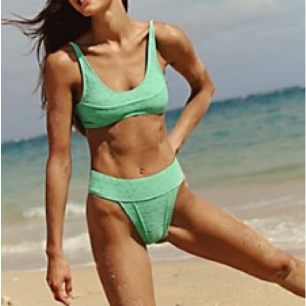 NWOT Free People free-est Farrah Green Bikini Top